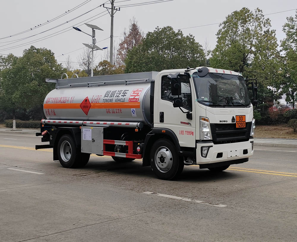专威牌HTW5123GJYZ6Q加油车
