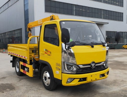 随车起重运输车