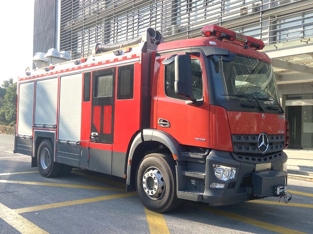 振翔股份牌ZXT5190GXFAP60/A6D压缩空气泡沫消防车