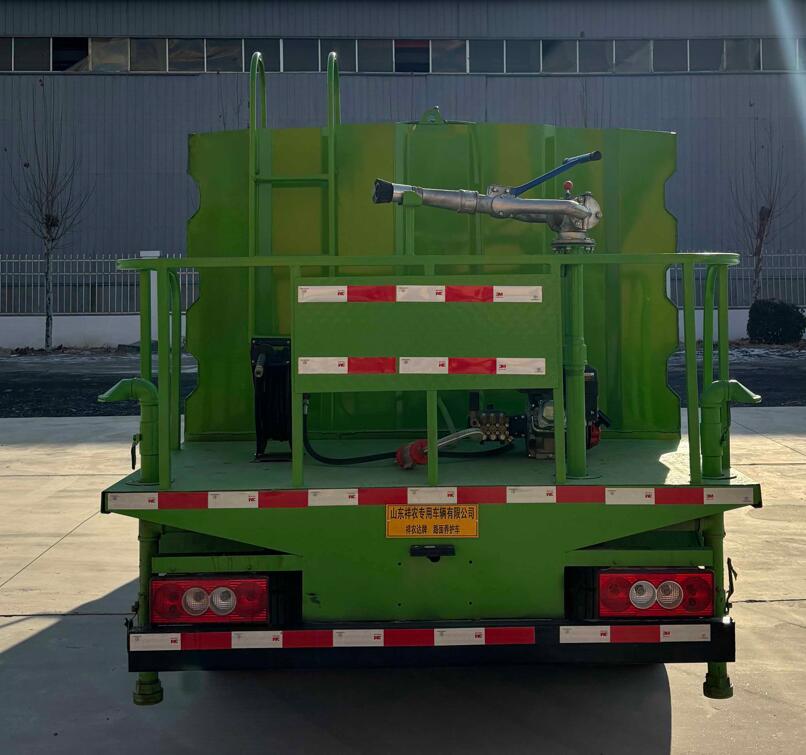 祥農(nóng)達牌SGW5041TYHBJ6路面養(yǎng)護車公告圖片