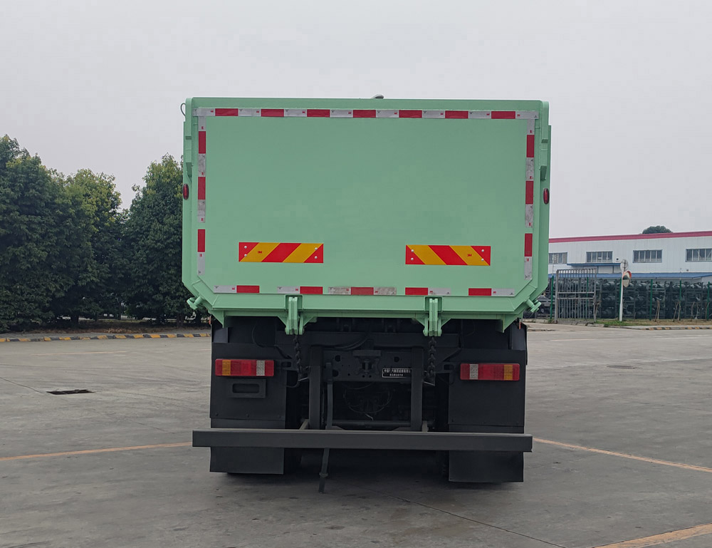 ZZ3319V3261Z1BEV 豪沃牌558马力前四后八纯电动5.8米纯电动自卸汽车图片