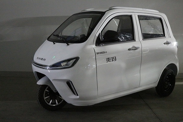 电动正三轮摩托车