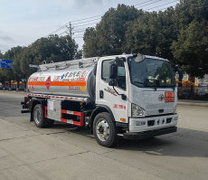 加油车