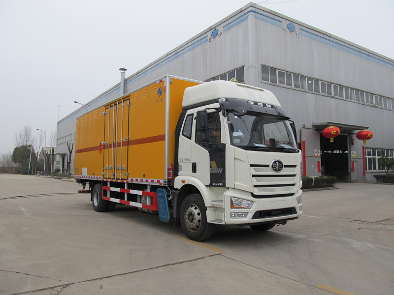 红宇牌HYZ5182XQYCA爆破器材运输车