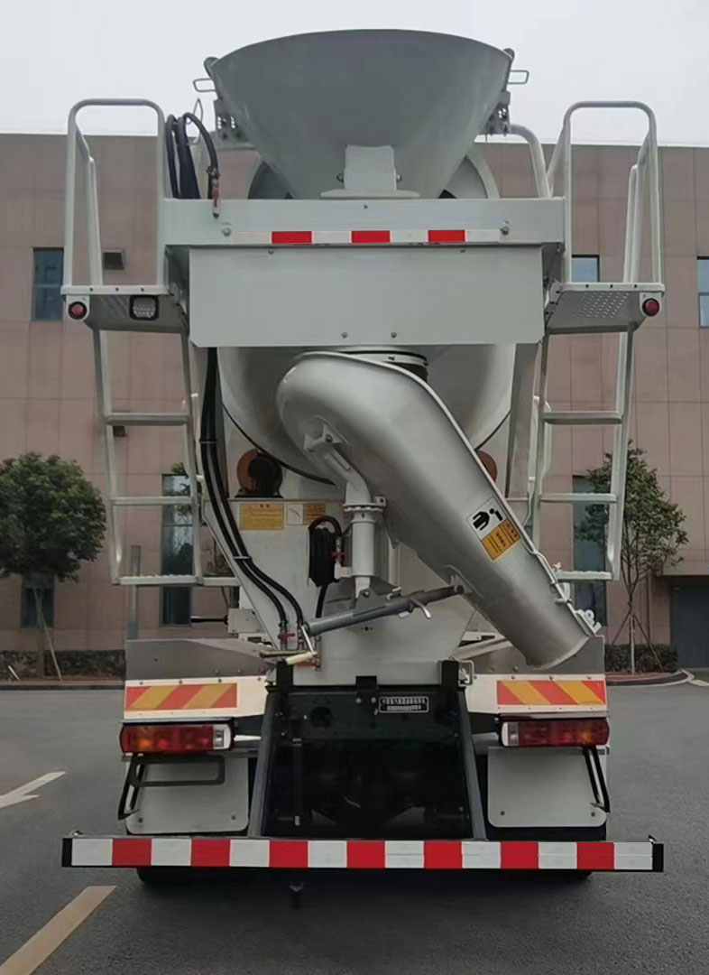 豪沃牌ZZ5317GJBV3067Z12BEV純電動(dòng)混凝土攪拌運(yùn)輸車公告圖片