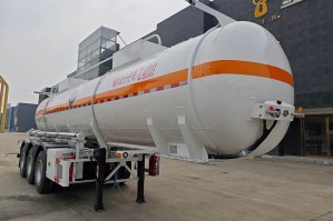 腐蚀性物品罐式运输半挂车