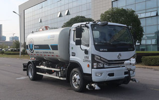 绿化喷洒车