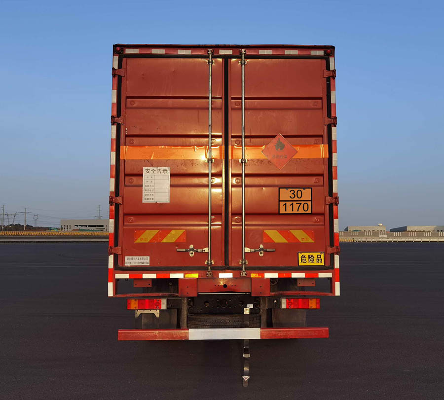 東駒牌LDW5327XRY6D易燃液體廂式運輸車公告圖片