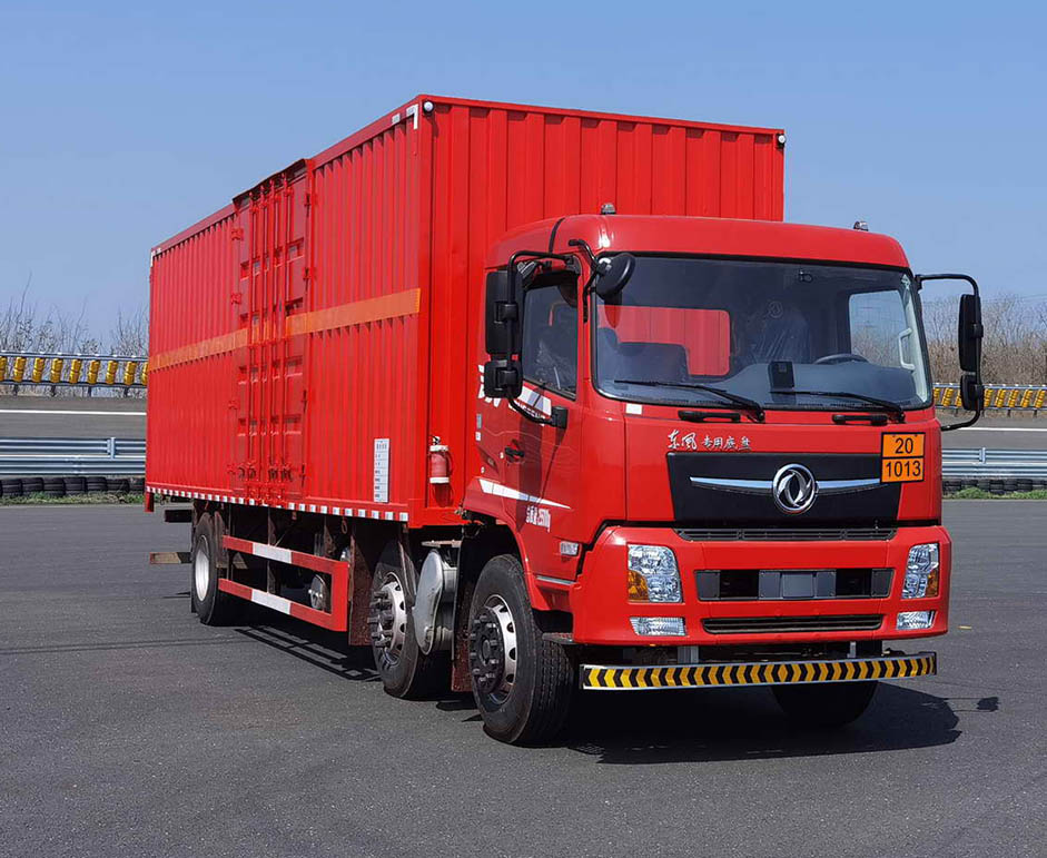 东驹牌LDW5263XRQ6D易燃气体厢式运输车