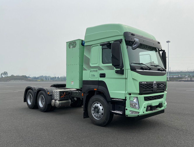 豪沃牌 558马力 纯电动牵引汽车(ZZ4258V3841Z1BEV)