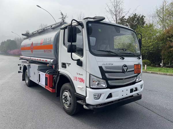 CSC5128GJYBK6型加油车图片