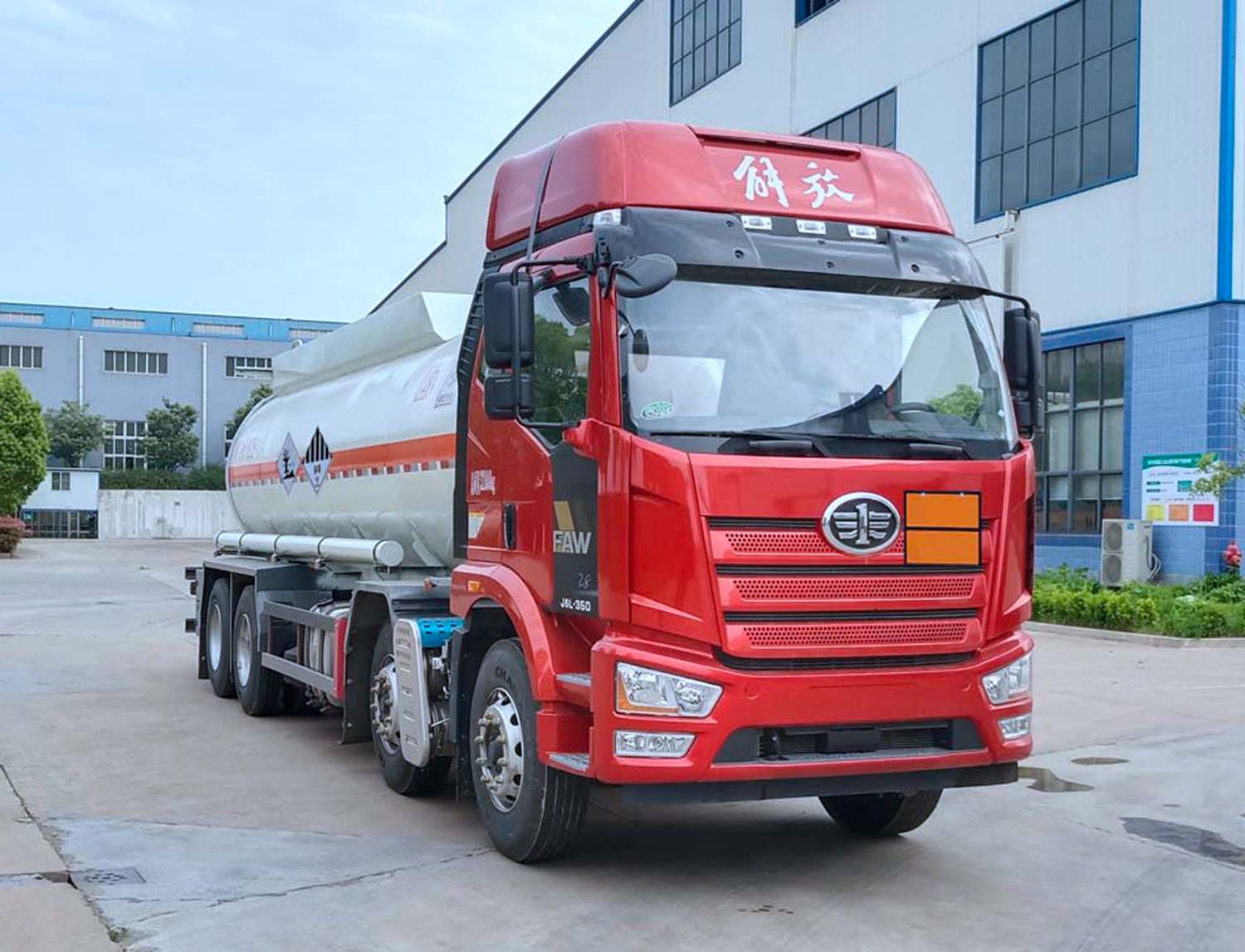 齐星牌QXC5320GZWC6杂项危险物品罐式运输车