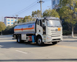 加油车