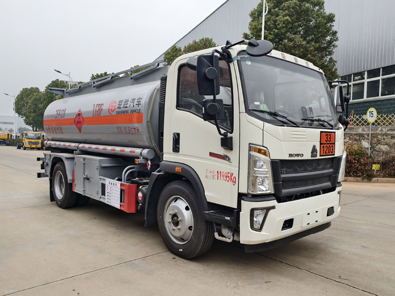 楚胜牌CSC5120GJYZ6加油车公告图片