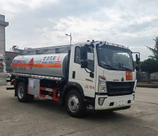 加油车