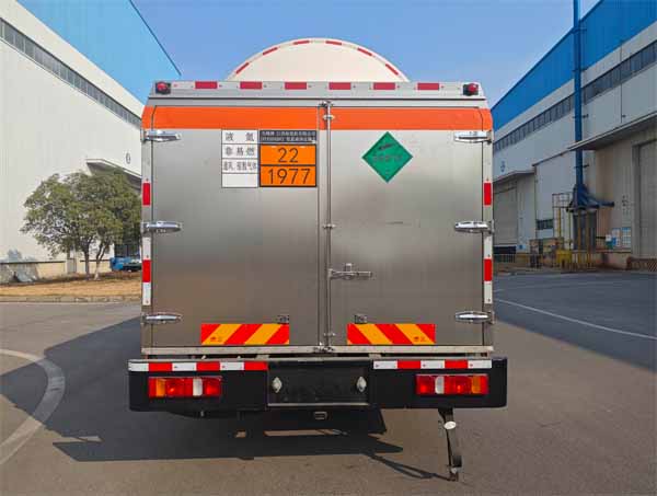 五峰牌JXY5260GDY2低温液体运输车公告图片
