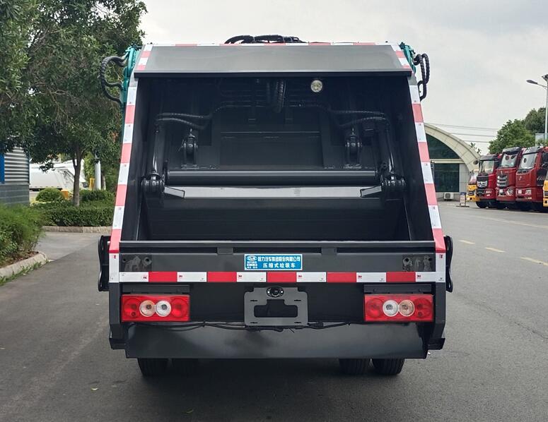 程力牌CL5047ZYS6BHQ壓縮式垃圾車公告圖片