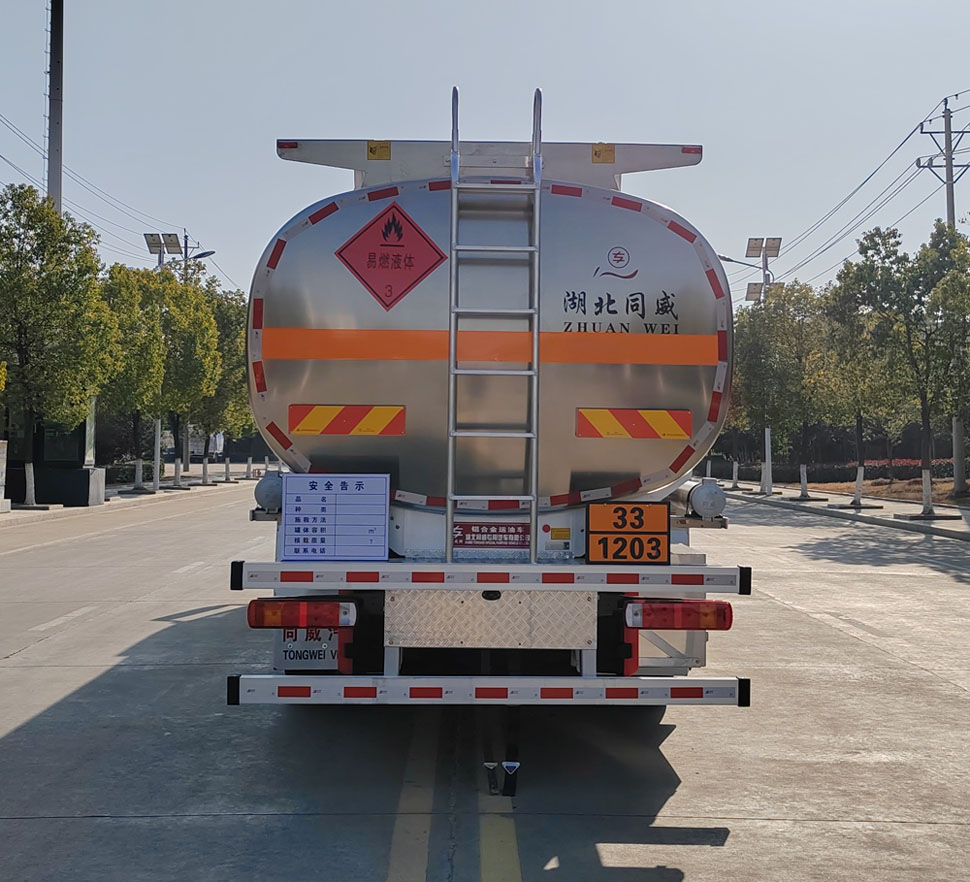 專威牌HTW5320GYYL6ZZQ鋁合金運(yùn)油車公告圖片