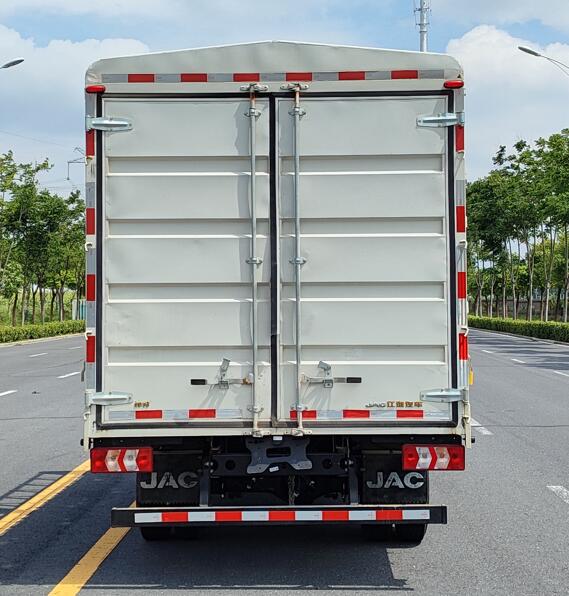 江淮牌HFC5041CCYEV14純電動(dòng)倉(cāng)柵式運(yùn)輸車(chē)公告圖片