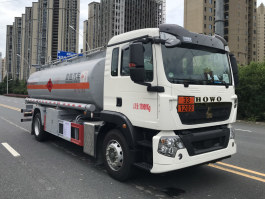 加油车