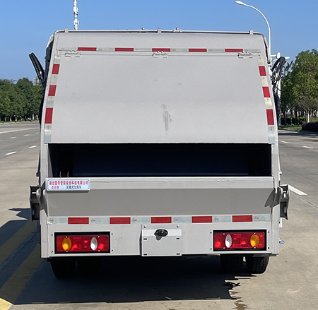 楚帝牌DCD5040ZYSE6壓縮式垃圾車公告圖片
