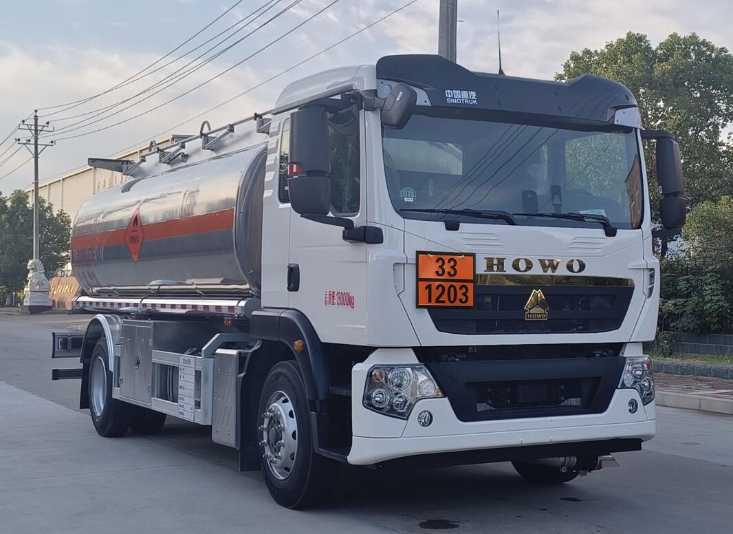 天威缘牌TWY5187GYYZ6L铝合金运油车