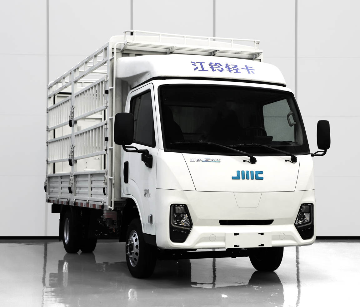 江铃牌JX5030CCYTEB2BEV纯电动仓栅式运输车公告图片