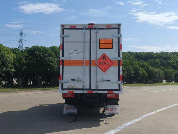 楚勝牌CSC5030XRQSH6易燃?xì)怏w廂式運(yùn)輸車公告圖片