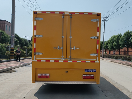 瑞力星牌RLQ5120XZBE6裝備車公告圖片