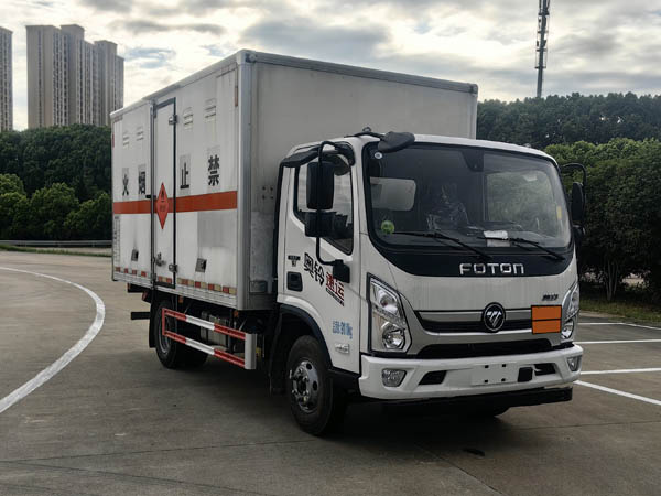 楚胜牌CSC5098XRYB6易燃液体厢式运输车