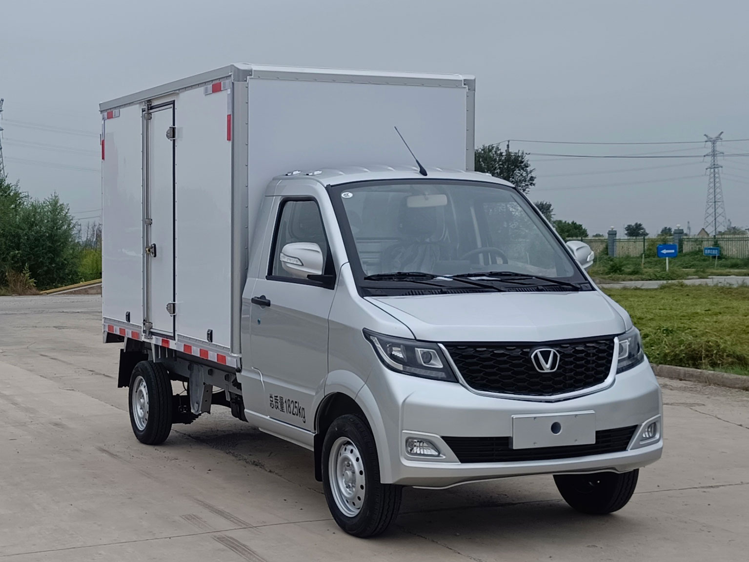 太行成功牌SCH5025XXYDC6厢式运输车