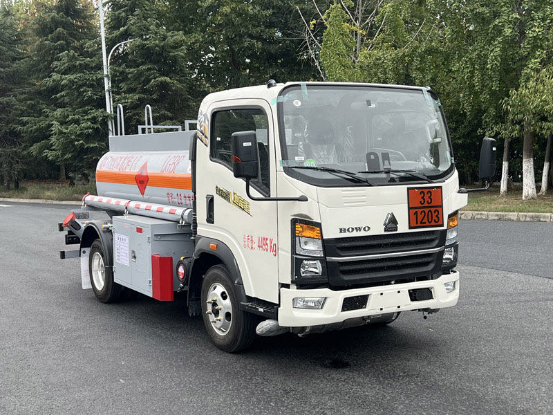 CSC5047GJYZ6型加油车图片