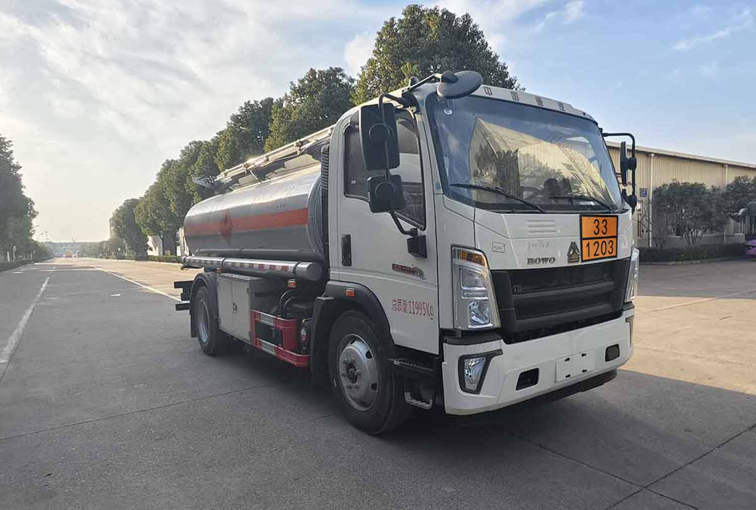 华威驰乐牌SGZ5120GJYZZ6加油车
