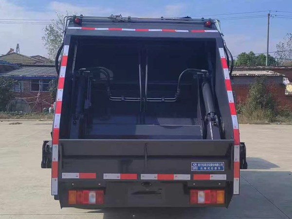 程力威牌CLW5045ZYSAHJ壓縮式垃圾車(chē)公告圖片