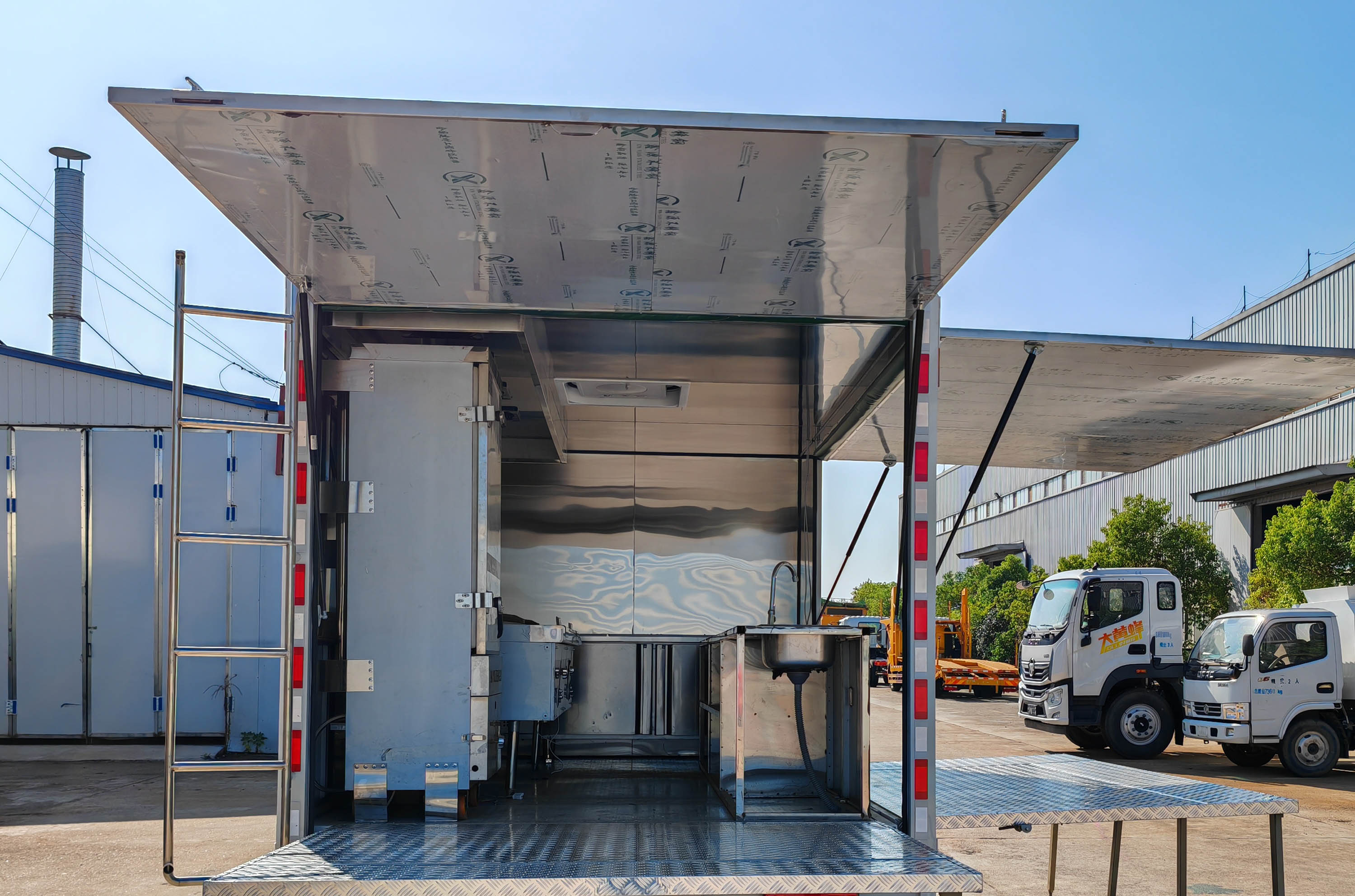 億多星牌WWW5041XCCB6餐車公告圖片