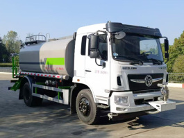绿化喷洒车