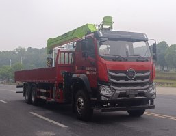随车起重运输车
