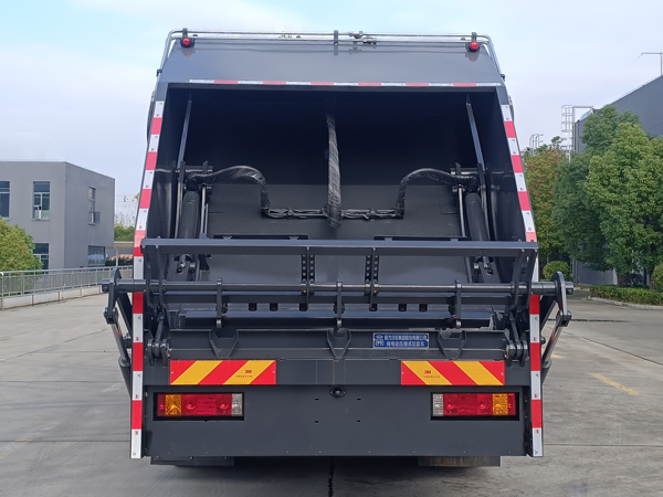 程力牌CL5186ZYSBEV純電動壓縮式垃圾車公告圖片