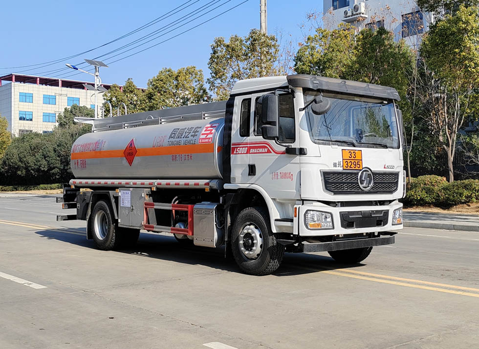 专威牌HTW5189GRYSXN6易燃液体罐式运输车