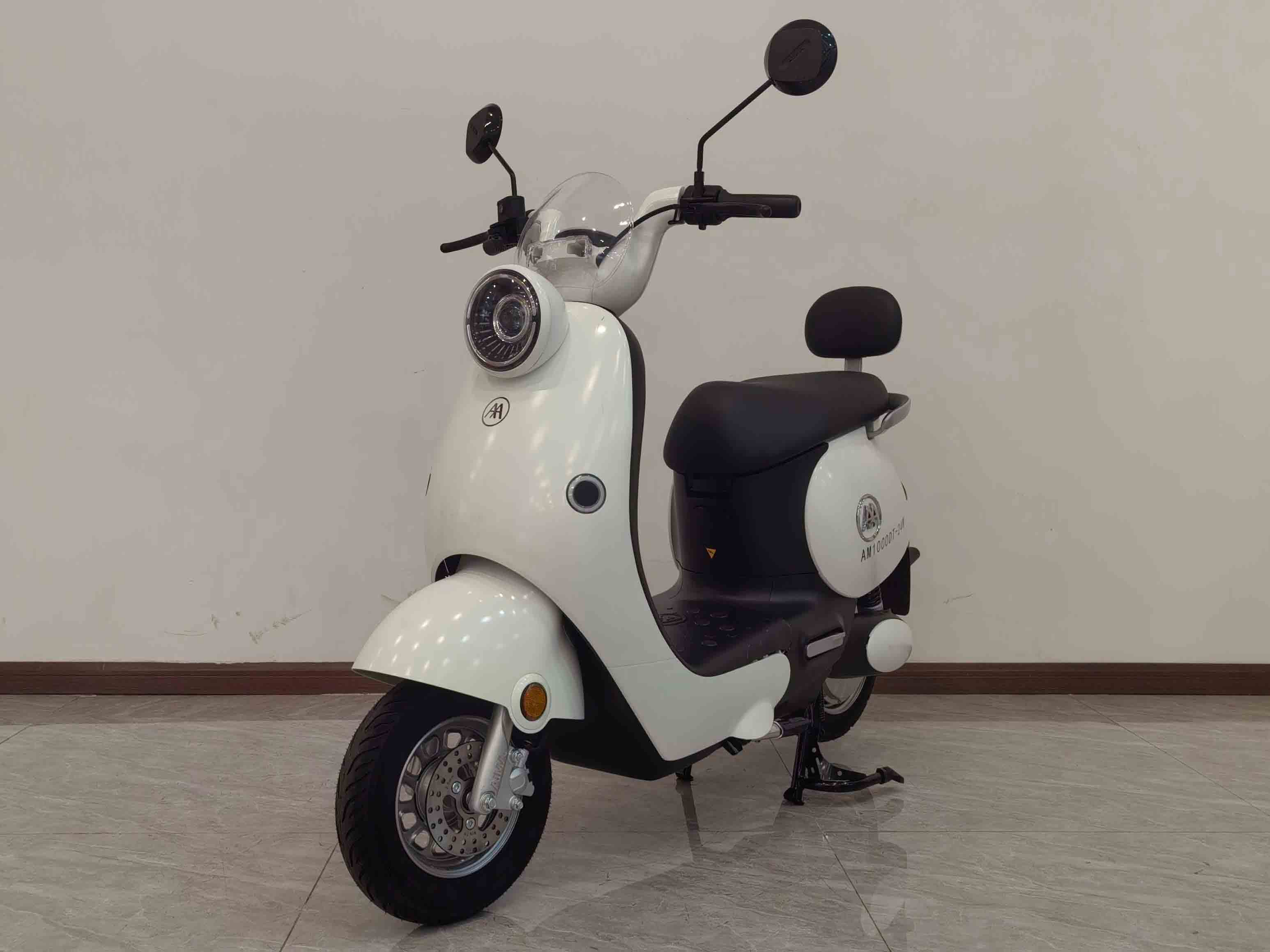 电动两轮摩托车