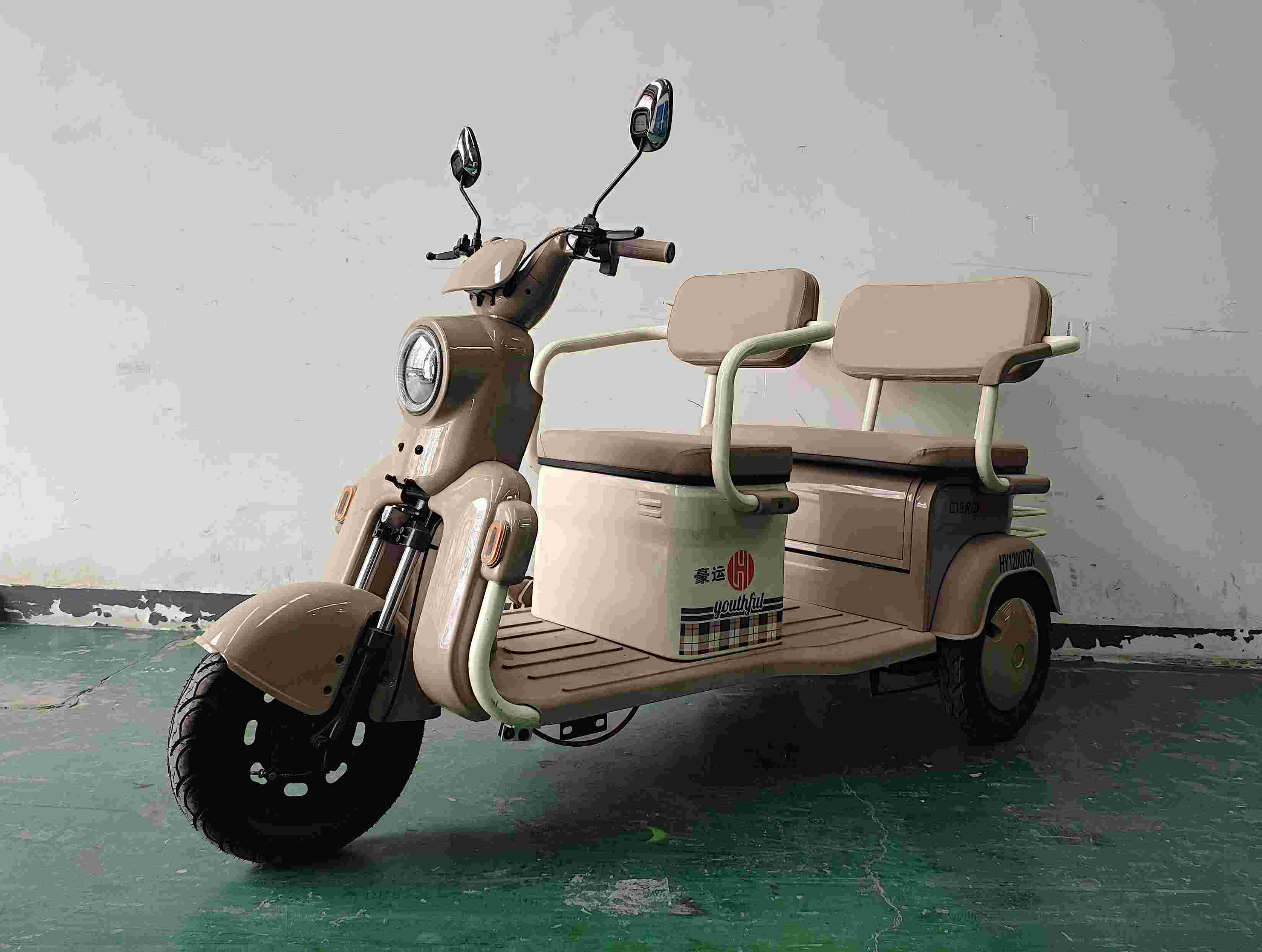 电动正三轮摩托车