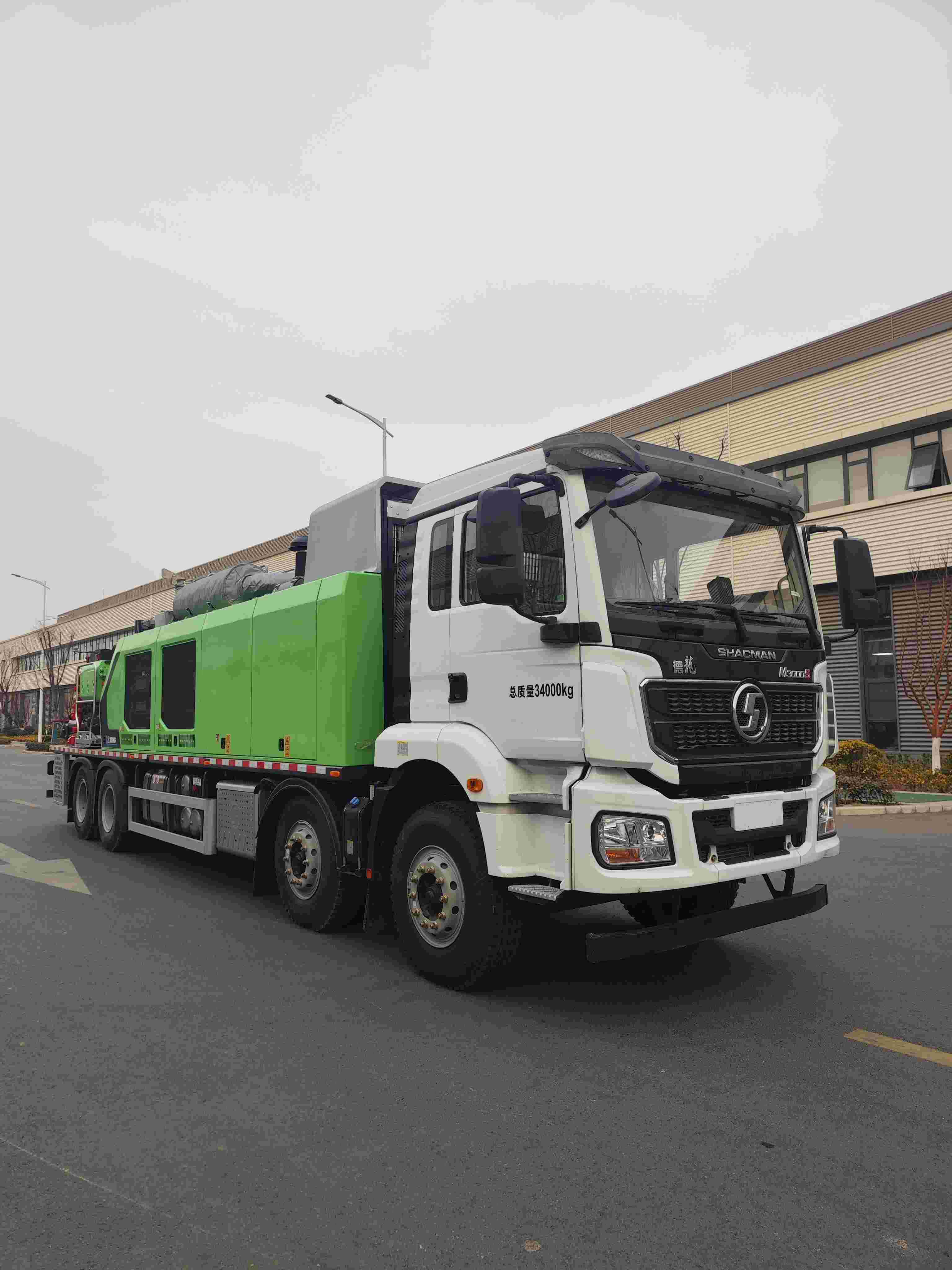XGM5340TYL 徐工牌压裂车图片