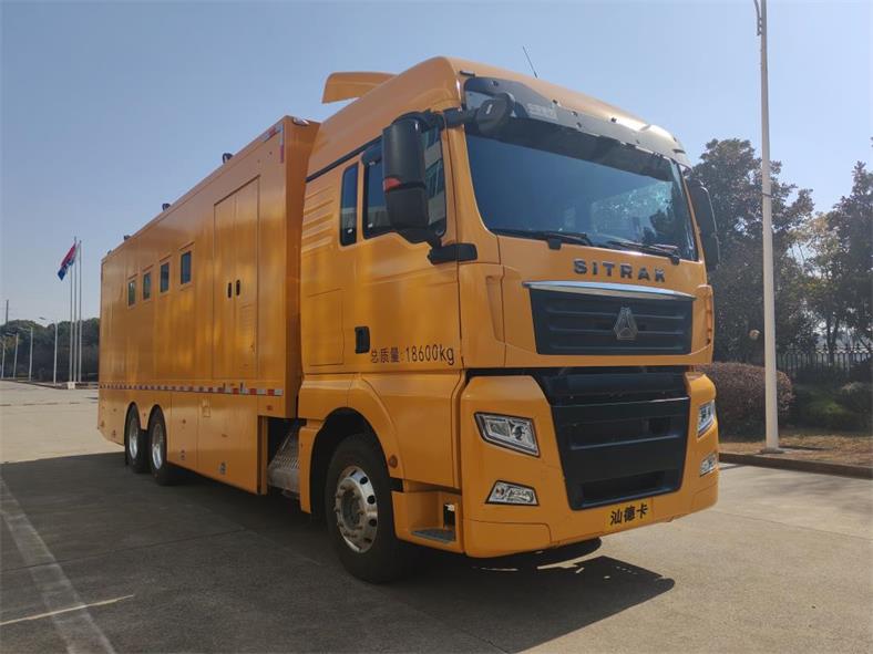 ZJT5190XLY 奥赛牌淋浴车图片