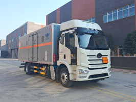 爆破器材运输车