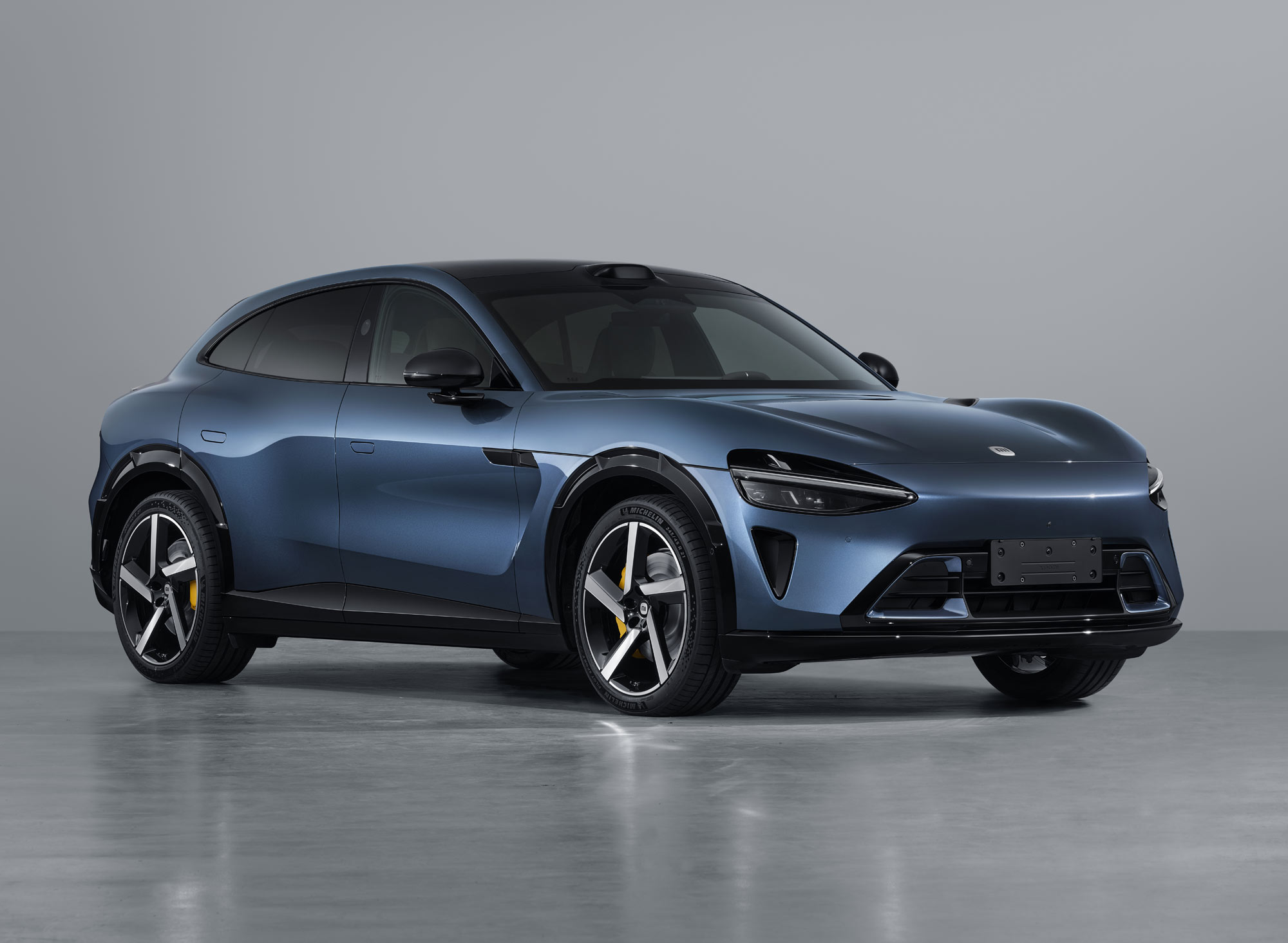 小米牌5米5座纯电动多用途乘用车(XMA6500LBEVA2)