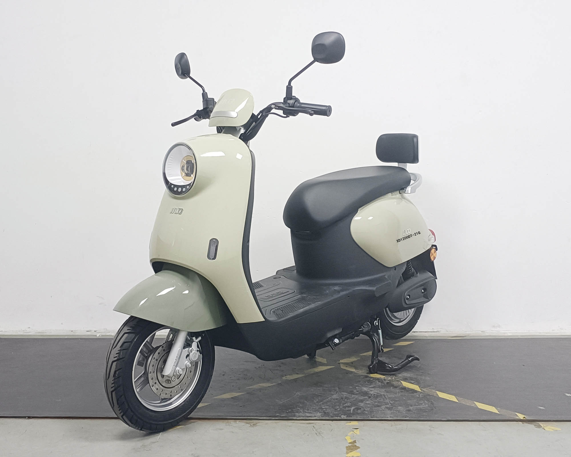 XD1200DT-21G 小刀牌纯电动前盘式后鼓式电动两轮摩托车图片