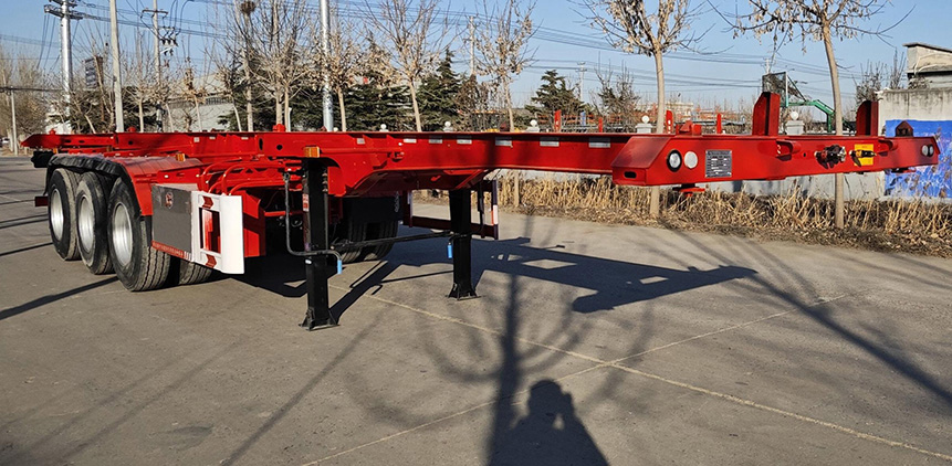 中鱼运驰牌11米35吨3轴集装箱运输半挂车(EYC9400TJZ30)