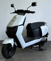 电动两轮摩托车