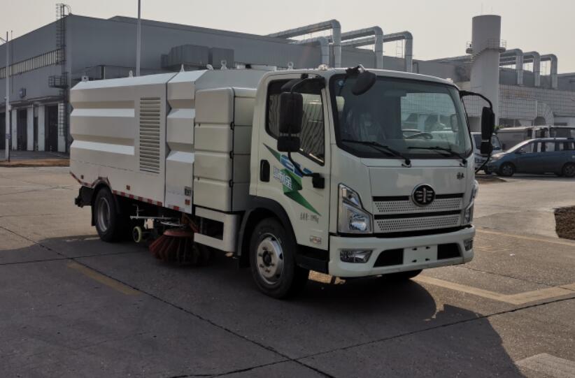 鑫华驰牌THD5121TXSEV1纯电动洗扫车