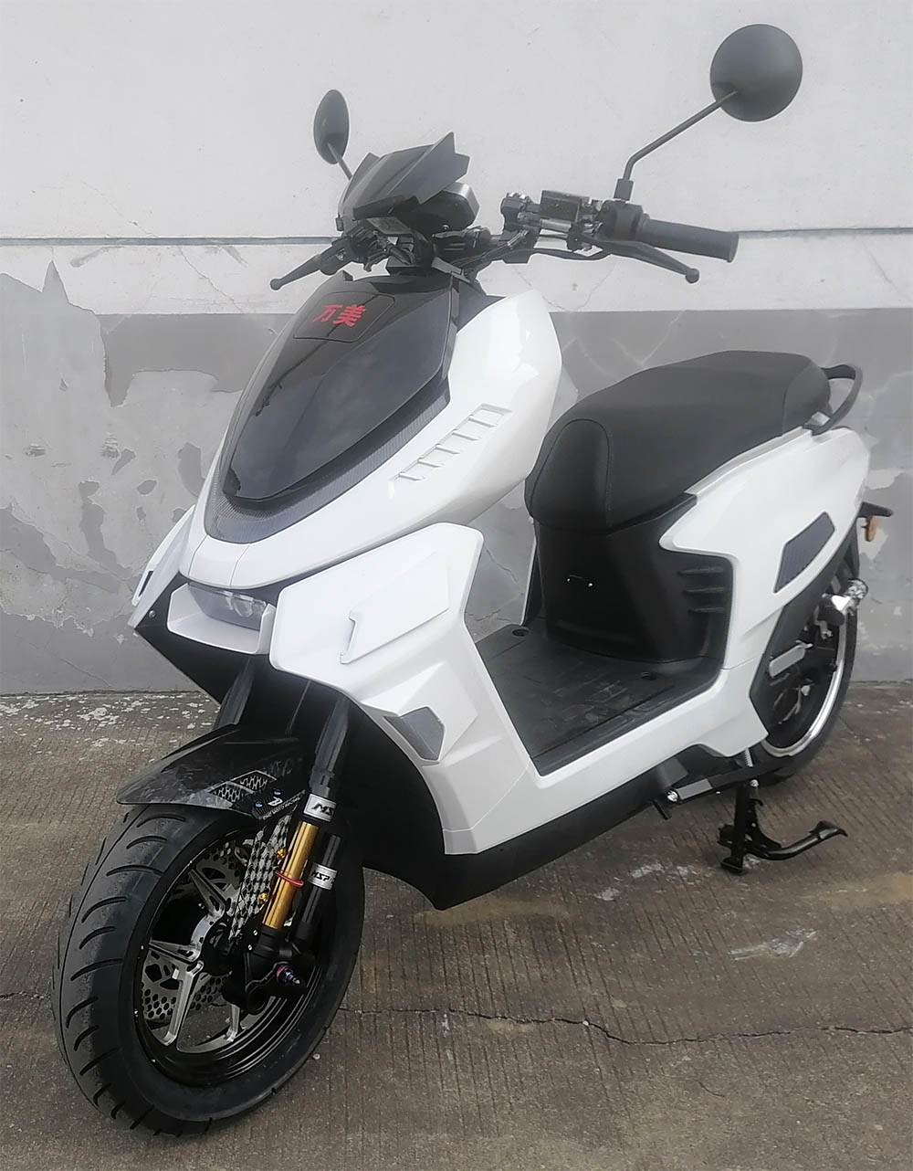 电动两轮摩托车